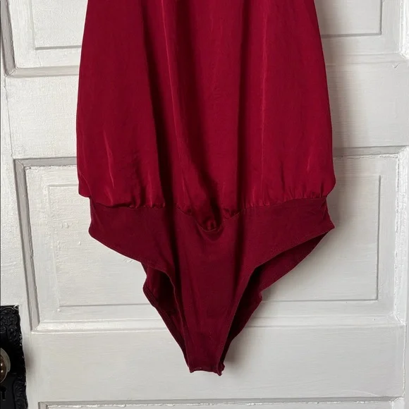 ABERCROMBIE & FITCH SLEEVELESS HALTER BODYSUIT - Picture 4 of 9